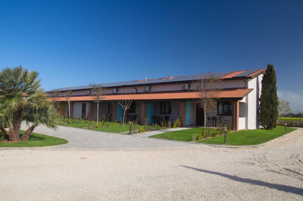 Delfino Tuscany Resort 切齐纳的码头 外观 照片