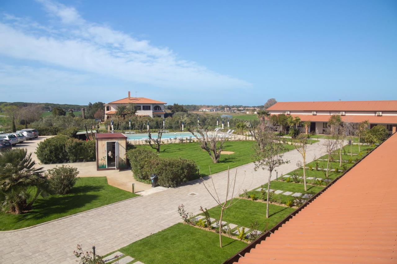 Delfino Tuscany Resort 切齐纳的码头 外观 照片