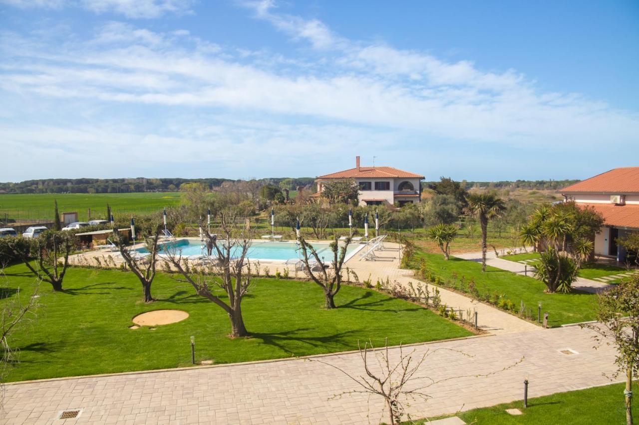 Delfino Tuscany Resort 切齐纳的码头 外观 照片